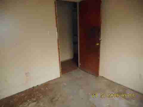 14220 Burt (31)_m.jpg